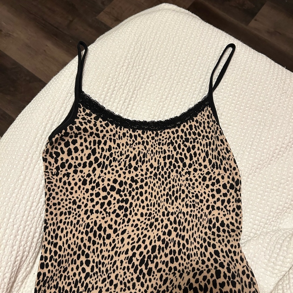 BRANDY MELVILLE cheetah tank top!